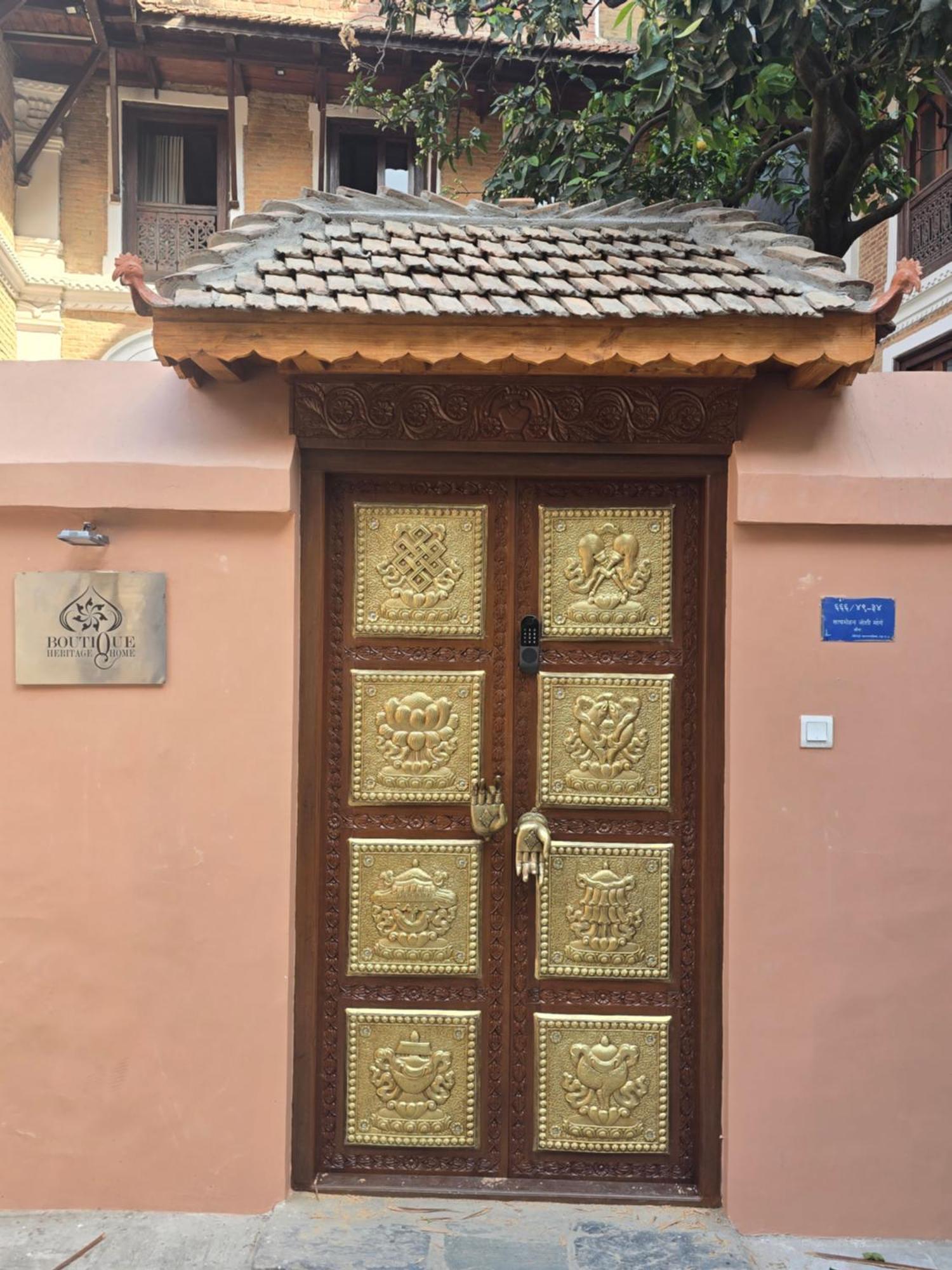 Boutique Heritage Home Lalitpur Esterno foto